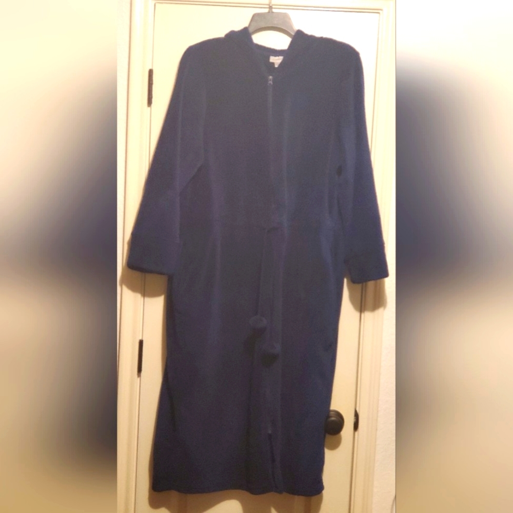 🛁 Avenue Hooded Bathrobe